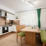 Frauenschuh Apartment *